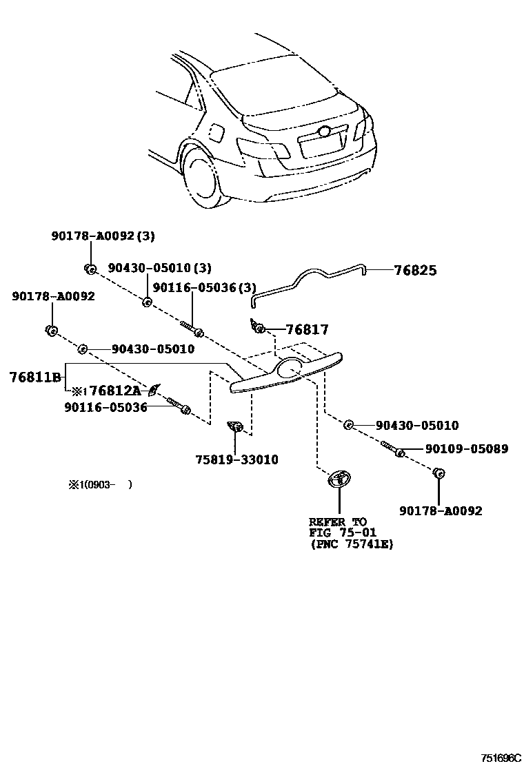 7504 — REAR MOULDING